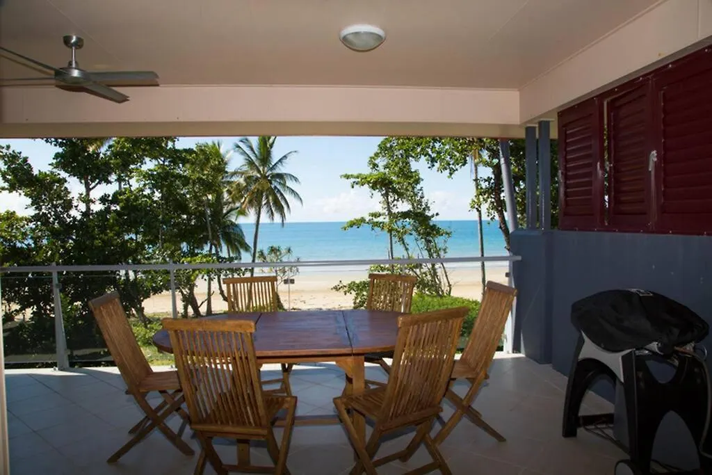 Beach House Apartment No 5 - Beach, Village Shops شاطئ ميشين 0*,