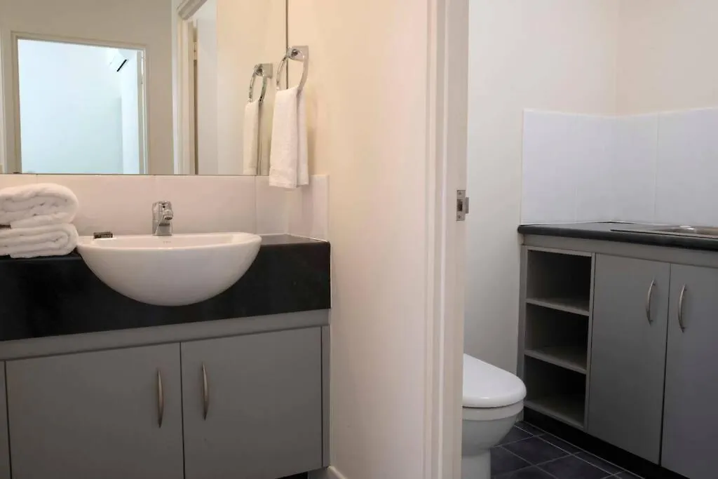 Beach House Apartment No 5 - Beach, Village Shops شاطئ ميشين