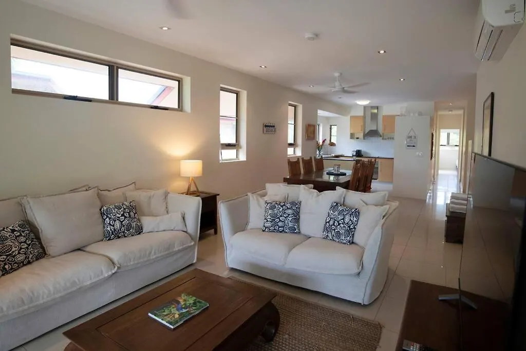 Beach House Apartment No 5 - Beach, Village Shops شاطئ ميشين